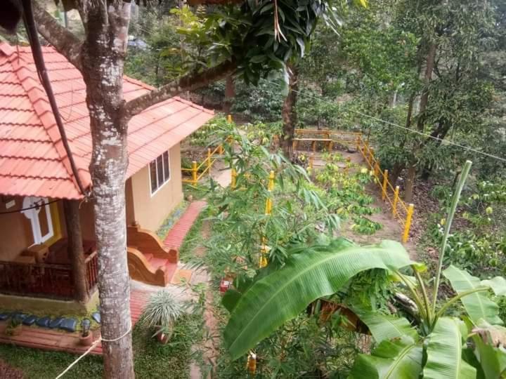 Kalidasa Tree House And Villa, Wayanad Chegāt Kamer foto