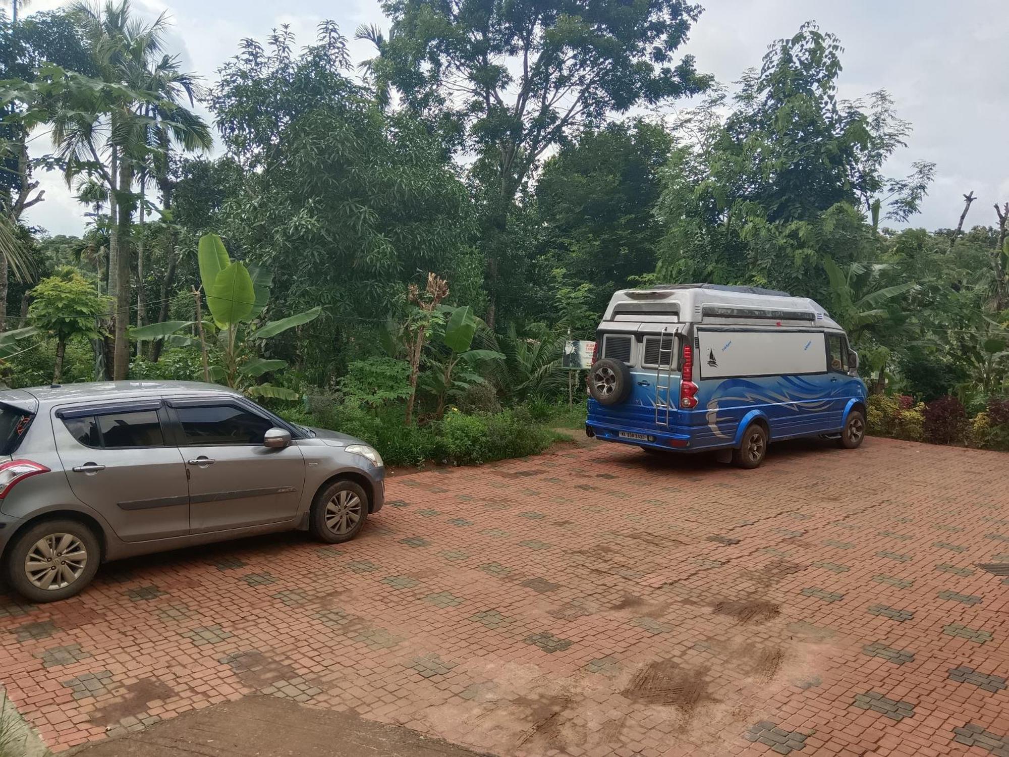 Kalidasa Tree House And Villa, Wayanad Chegāt Buitenkant foto